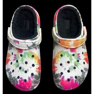 Crocs Unisex Tie Dyed Black Fur Lined Slip On Shoe Men Size 7 Woman Size 9